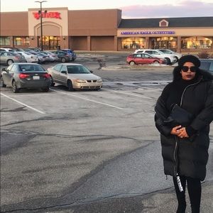 Meet the Posher, Bridgette